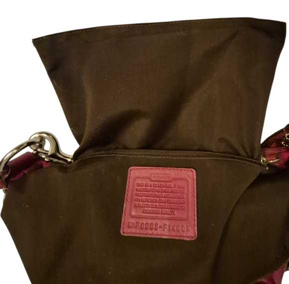 Coach Carly Patchwork Hobo shoulder bag. - Picture 11 of 13